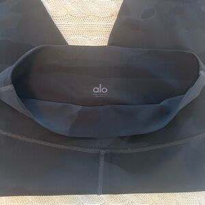 ALO Yoga Charcoal Camouflage Leggings